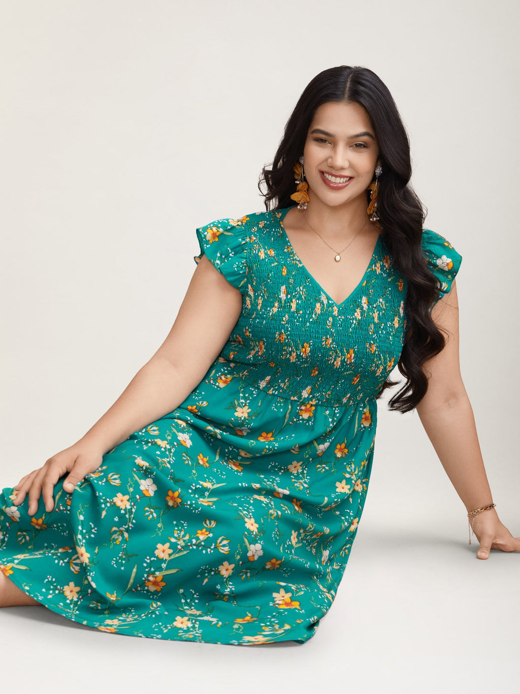 Shirred Printed Flutter Sleeve Pockets Midi Dress