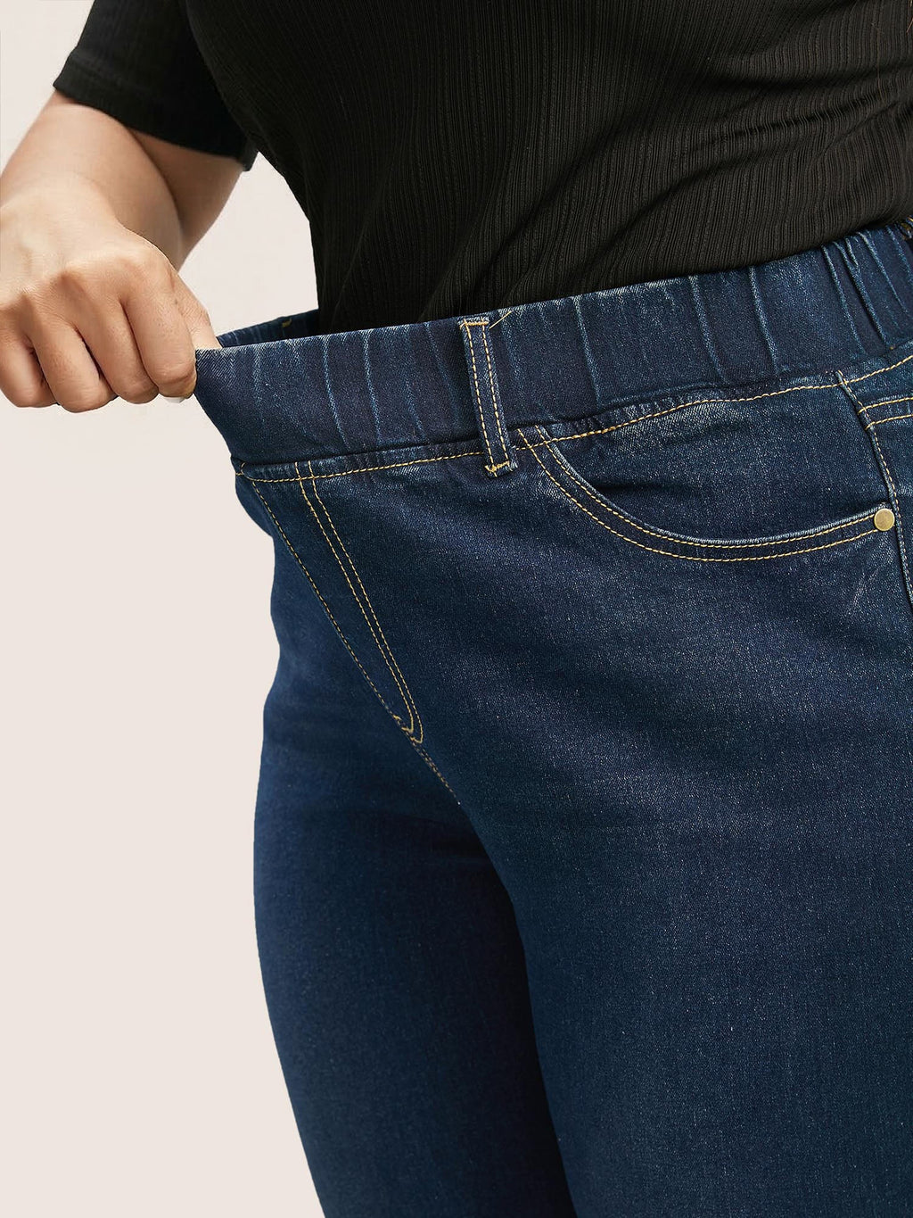 Pull-On Stretchy Waist Straight-Leg Jeans
